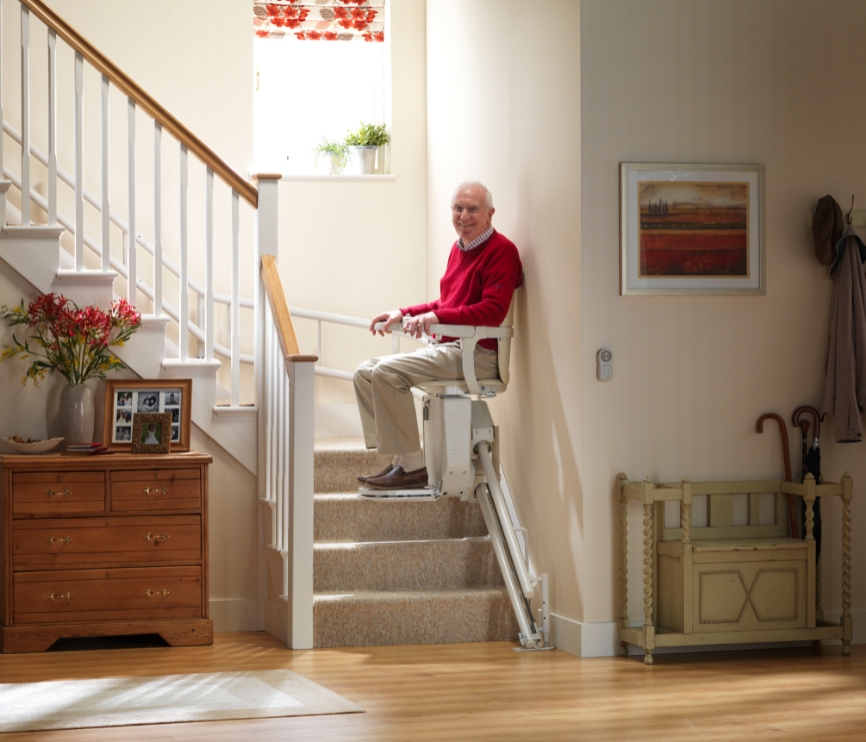 Stannah Siena indoor stairlift for curved stairs